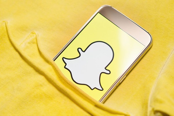 snapchat logo image 