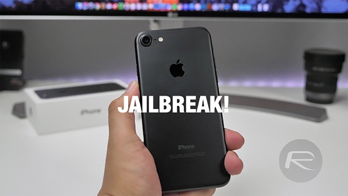 Jailbreaking iPhone