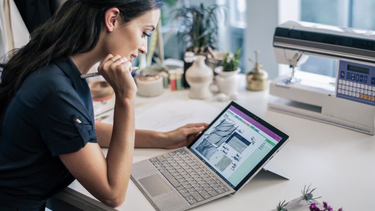 girl using laptop